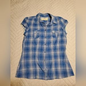 SO short sleeved button down top